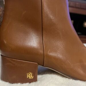 Ralph Lauren Brown Heeled Boots with Smooth Leather and Elegant Design.